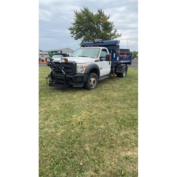 2014 FORD F550 SUPER DUTY TRUCK & PLOW  6.7L POWER STOKE DIESEL ENGINE AUTOMATIC TRANSMISSION  GVWR 