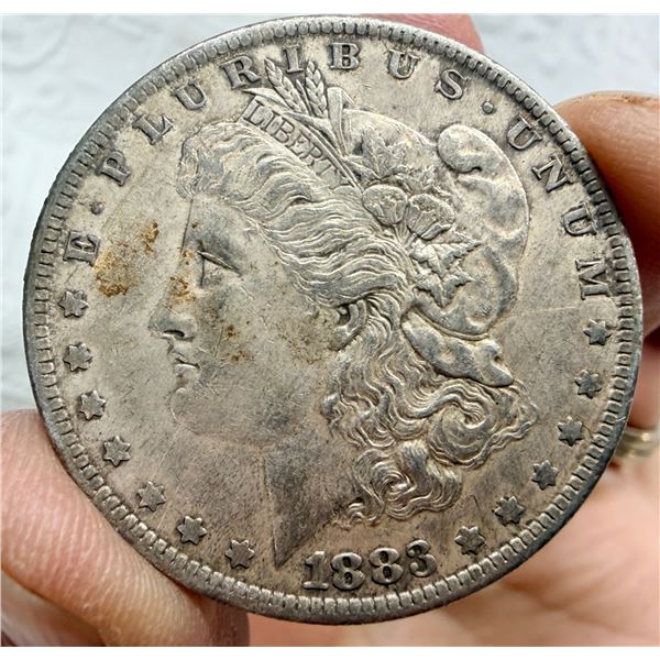 MORGAN SILVER DOLLAR - 1883O