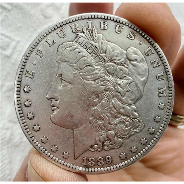 MORGAN SILVER DOLLAR - 1889O