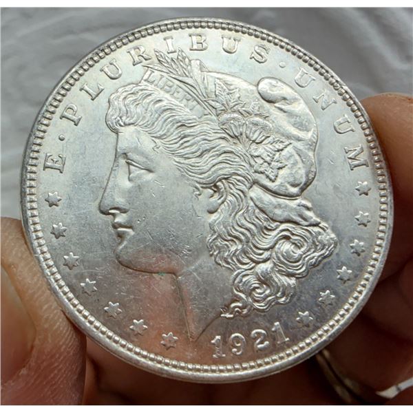 MORGAN SILVER DOLLAR - 1921