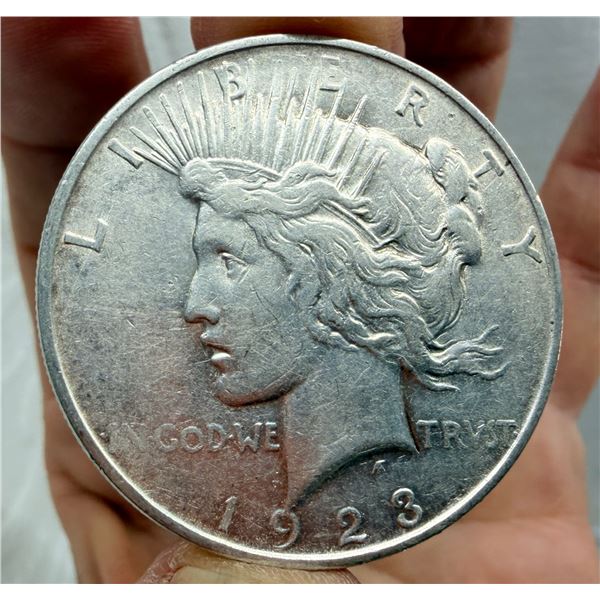 PEACE SILVER DOLLAR - 1923D