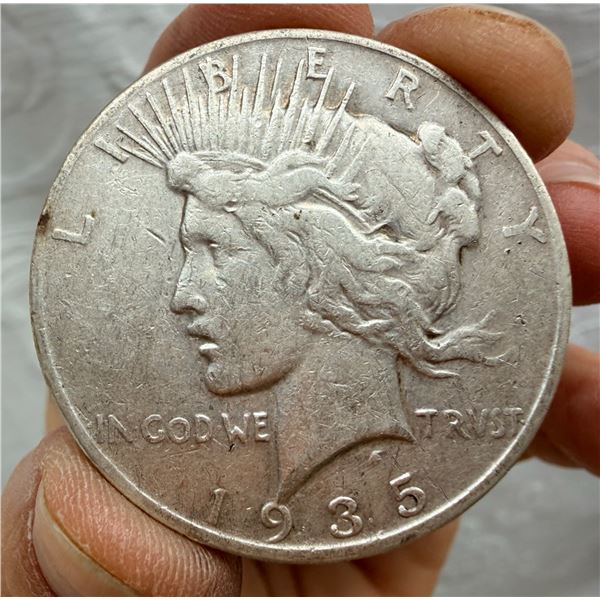 PEACE SILVER DOLLAR - 1935S