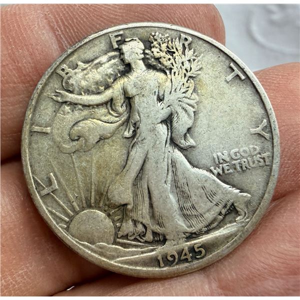 WALKING LIBERTY SILVER HALF DOLLAR - 1945D