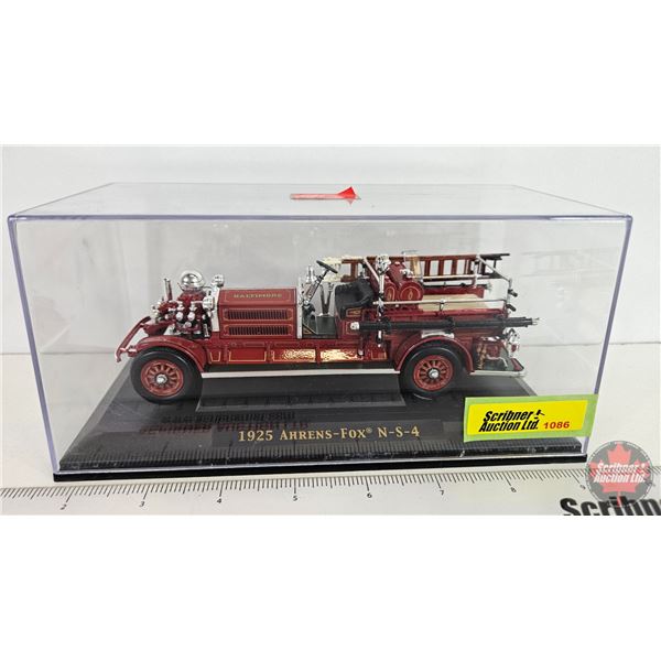Signature Series : Diecast Firetruck Model "1925 AHRENS-FOX N-S-4" (In Case) (Scale 1:43) (Case Meas