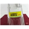 Image 6 : Glass Oil Imperial Quart Bottle (12-1/2"H)