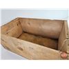 Image 3 : ORCHARD Pears Wood Crate (9"H x 19-1/2"L x 12"W)