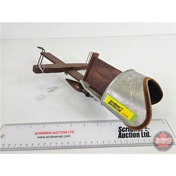 Antique Stereoscope (Consignor Tag: c.1901)