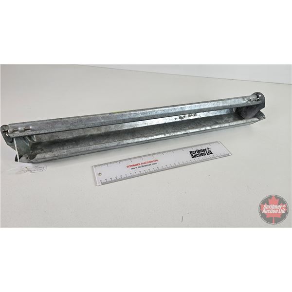 Vintage Chick Feeder (24-1/2"L)