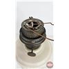Image 3 : Coal Oil Lamp : Aladdin Lincoln Drape Model B Burner