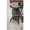 Image 6 : Cast Iron Pot Bellied Parlor Stove