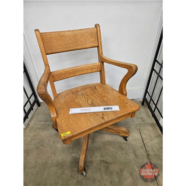 Oak Rolling Desk Chair : H.Krug Kitchener, ON