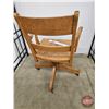 Image 3 : Oak Rolling Desk Chair : H.Krug Kitchener, ON