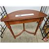 Image 5 : Demi-Lune Console Table