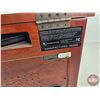 Image 13 : Antique Style Radio & CD/Record/Cassette Player (Modern)