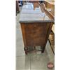 Image 5 : Vintage Jacobean-Style Sideboard/Buffet w/Glass Top & Trestle Base