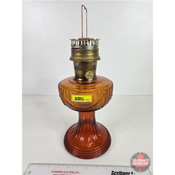 Coal Oil Lamp : Aladdin Amber Glass Lincoln Drape Model 23