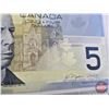 Image 4 : Canada $5 Bills 2002 (2 Consecutive) : Jenkins/Dodge #HOL1101141-1142 (See Pics for Varieties, Condi