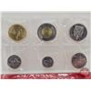 Image 2 : RCM Canada Classic 2017 Uncirculated Coin Set