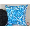 Image 2 : Throw Pillows (3) & Pillow Case