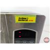 Image 8 : Salton Microwave  (Measures : 11"H x 19"W x 12-3/4"D)
