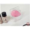 Image 5 : SST Cosmetics Products (30pcs) : Mineral Foundation Powder w/Refills  c/w Make Up Sponges