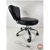 Image 2 : Pedicure Technician Stool (Adjustable)