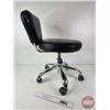 Image 3 : Pedicure Technician Stool (Adjustable)