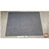 Image 9 : Area Rugs (5) (Grey/Black) (Largest Measures : 63" x 86")
