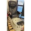 Image 4 : Gulfstream La Lili Spa Pedicure Chair
