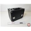 Image 5 : Caboodles Portable Makeup Train Case (Measures : 9"H x 11-1/4"W x 6-1/2"D)