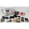 Image 1 : Décor Combo (22pcs) : Lavender Pillow ; Napkin/Candle Sets ; Gloves ; Soap ; Wire Basket ; etc
