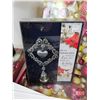 Image 3 : Christmas Décor Combo (64pcs) : Shaped Dishes; Tree Ornaments ; Batt Op Candle ; Cards ; etc