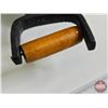 Image 10 : Vintage Style Cast Iron & Wood Bread Slicer  (Measures : 13"W)