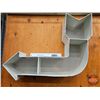 Image 3 : Arrow Tin Shelf  (Measures : 22"H x 29"W x 8"D)