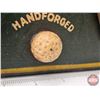 Image 4 : Wooden 3D Golf Sign/Thermometer : Davis Golf Clubs (Measures : 24"H x 11"W)