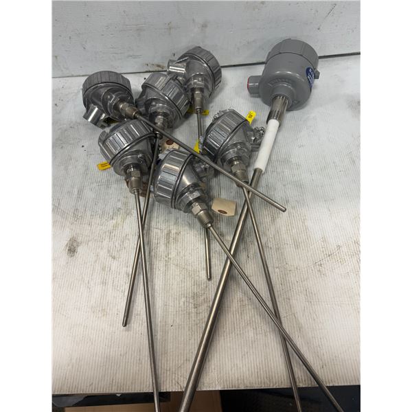 Lot of Temperature Sensors / Transmitters