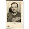 Image 1 : DETROIT RED WINGS PUBLICITY GLOSSY - LEO BOIVIN (HOF)