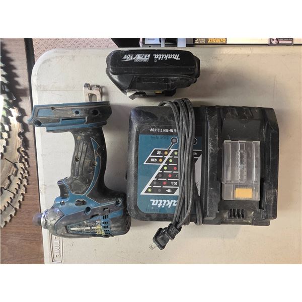 Makita 18V Cordless Drill Driver Set with Charger and Battery