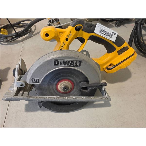 Dewalt DC390 6-1/2 inch (165mm) 18V Circular Saw-tool only