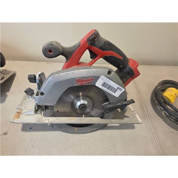 Milwaukee 2630-20 M18 Cordless 6-1/2 Inch Circular Saw -tool only