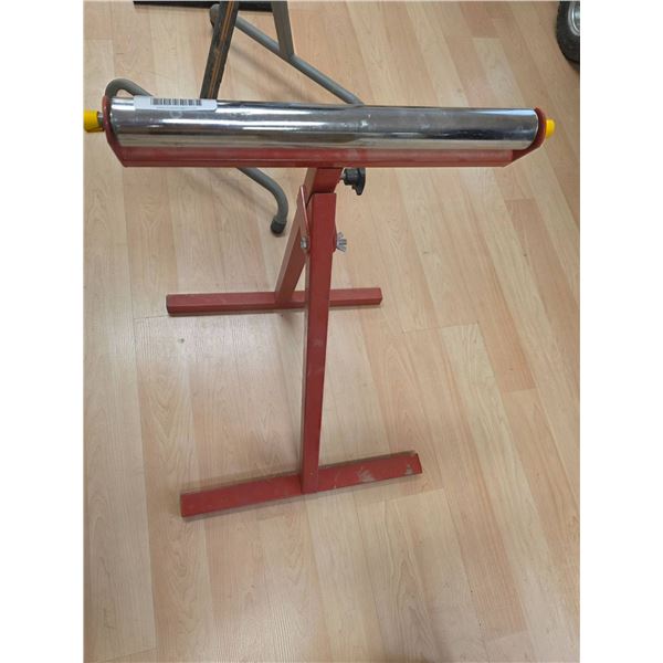 Samona Adjustable Roller Stand with Steel Construction
