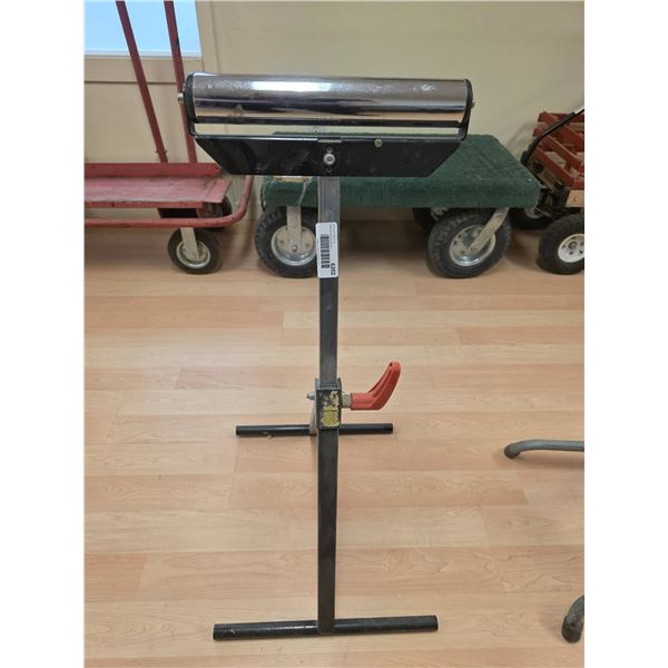 Adjustable Roller Stand With Steel Construction