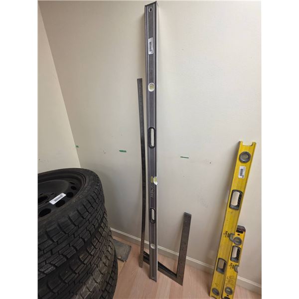 Stanley FatMax 6 ft Level and 2 squares
