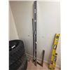 Image 1 : Stanley FatMax 6 ft Level and 2 squares