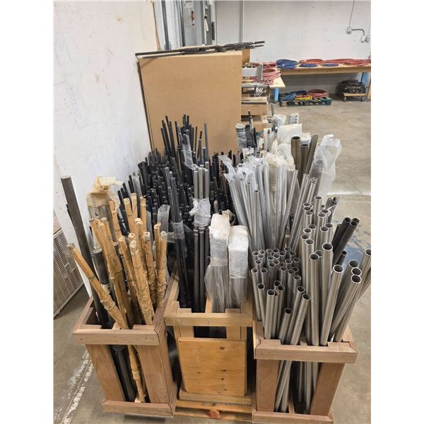 Lot of assorted railing and bannister components