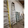 Image 1 : Featherlite Aluminum Ladder Model 2410, 10 ft, CSA Certified