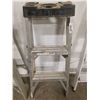 Image 1 : Lite Products Inc. 8215 Portable Step Ladder with Extended Platform