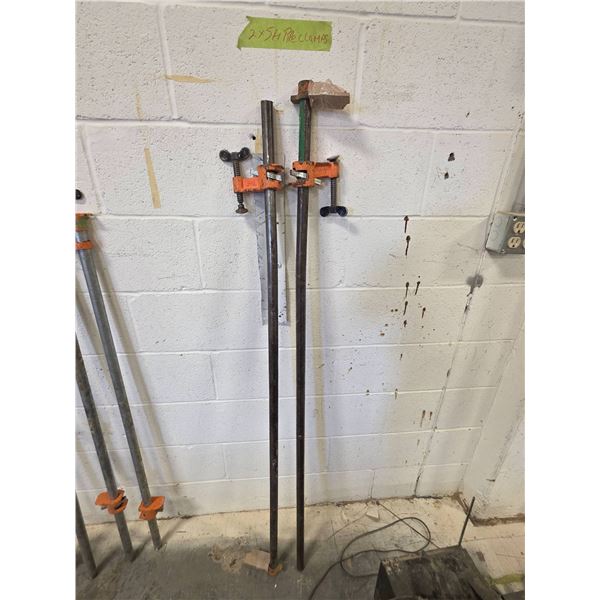 Two SH Pipe Clamps With Adjustable Heads