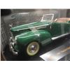 Image 3 : Signature Models 1941 Packard 1:32 Scale Diecast Car