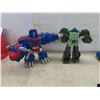 Image 6 : 3 Transformers, 2 School Bags, and More